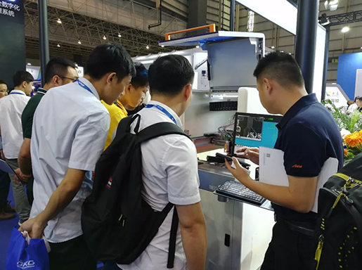 安達展示流體應(yīng)用智造新方式｜手機自動化展報道